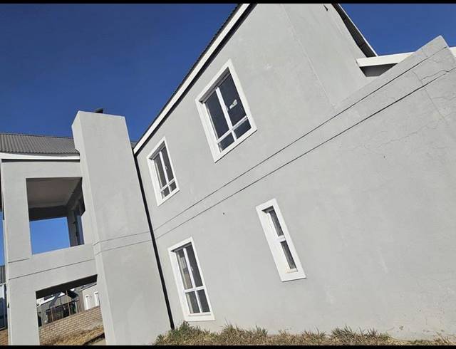 3 BEDROOM HOUSE FOR SALE IN RIVERSPRAY LIFESTYLE ESTATE